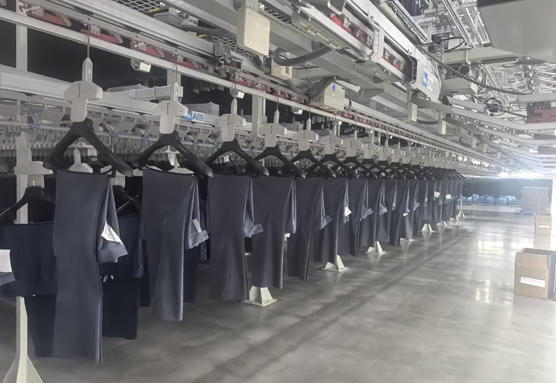 宝鸟服饰蝉联2025中国职业装领军品牌等多项荣誉再证行业标杆地位(图2)