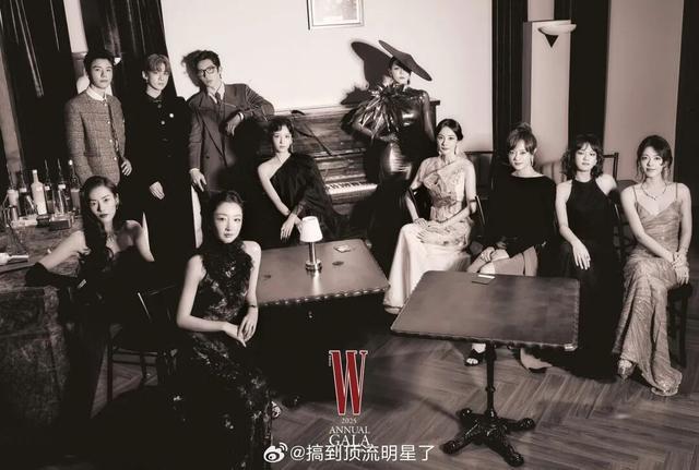 ELLE风尚盛典秒变菜市场有人摔倒、有人调侃内涵状况百出(图2)