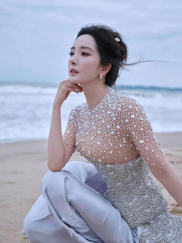 ELLE风尚盛典秒变菜市场有人摔倒、有人调侃内涵状况百出(图21)