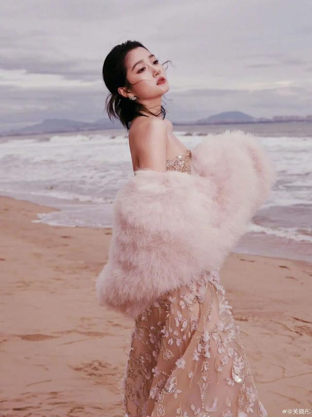 ELLE风尚盛典秒变菜市场有人摔倒、有人调侃内涵状况百出(图31)