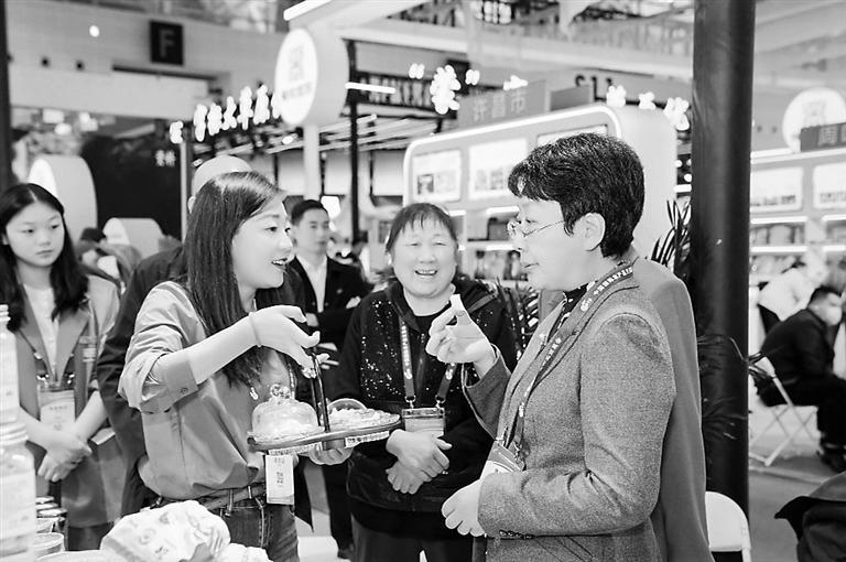 甘肃农产品破茧成蝶 黄土高原的绿色馈赠-新华网