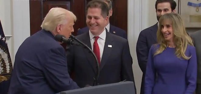 美国为新生儿推“特朗普账户”：投资美股18岁后可提取！戴尔创始人捐62亿美元为2