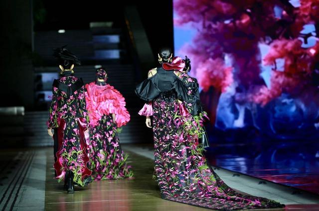 视频｜2025广州时装周盛大开幕(图5)