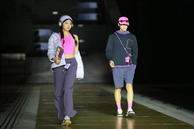 视频｜2025广州时装周盛大开幕(图6)