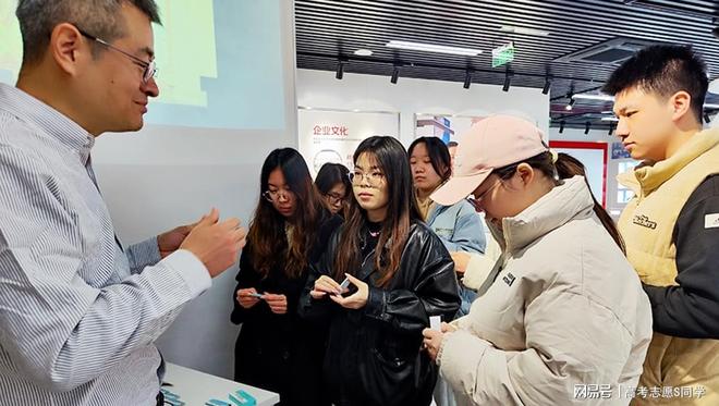 天津商业大学好不好？“头脑风暴”为老字号IP注入新活力！(图2)