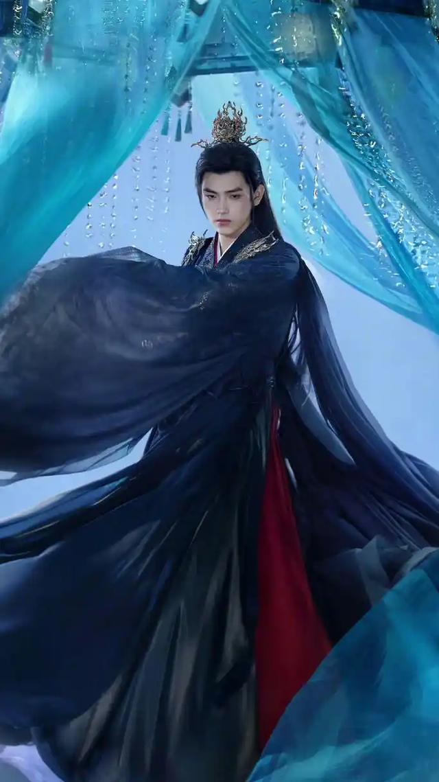 长得丑、演戏烂爹妈“强捧不红”的3位星二代注定走不远(图10)