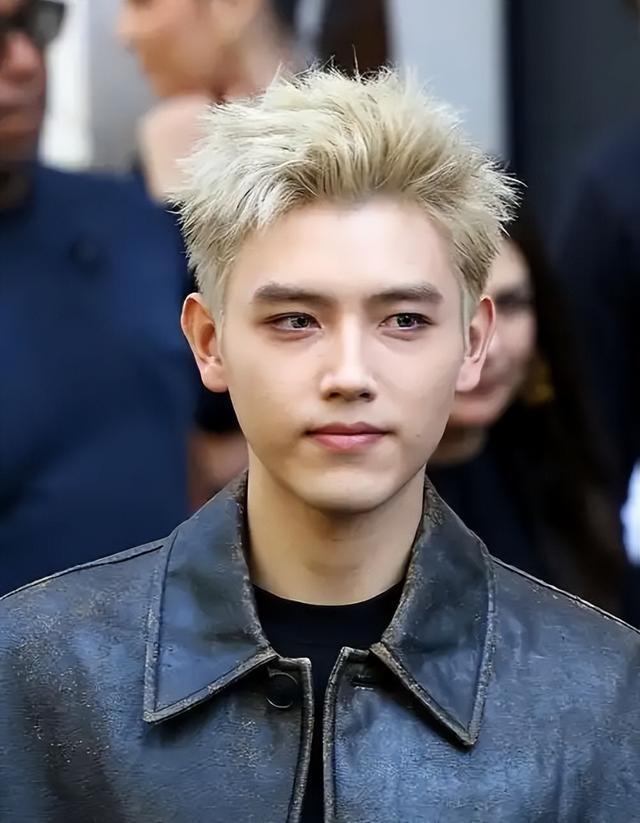 长得丑、演戏烂爹妈“强捧不红”的3位星二代注定走不远(图12)