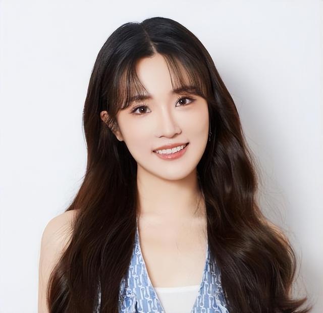 长得丑、演戏烂爹妈“强捧不红”的3位星二代注定走不远(图23)