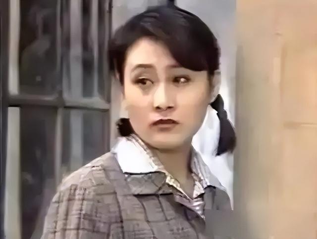 长得丑、演戏烂爹妈“强捧不红”的3位星二代注定走不远(图31)