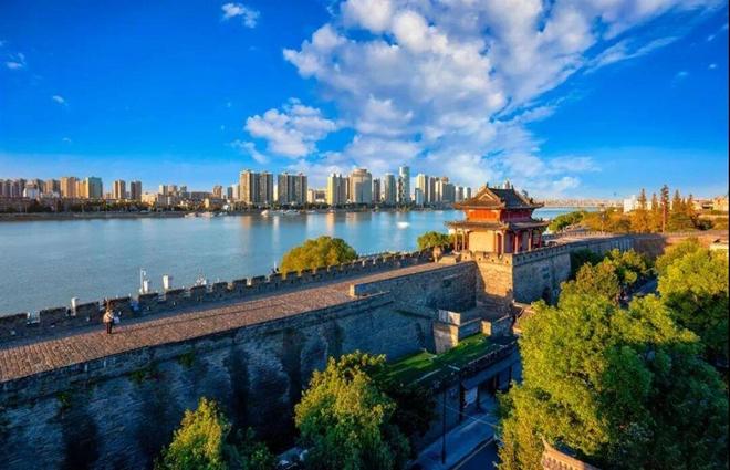 2025年湖北各地GDP排名武汉221万亿创新高宜昌大幅领先襄阳(图5)