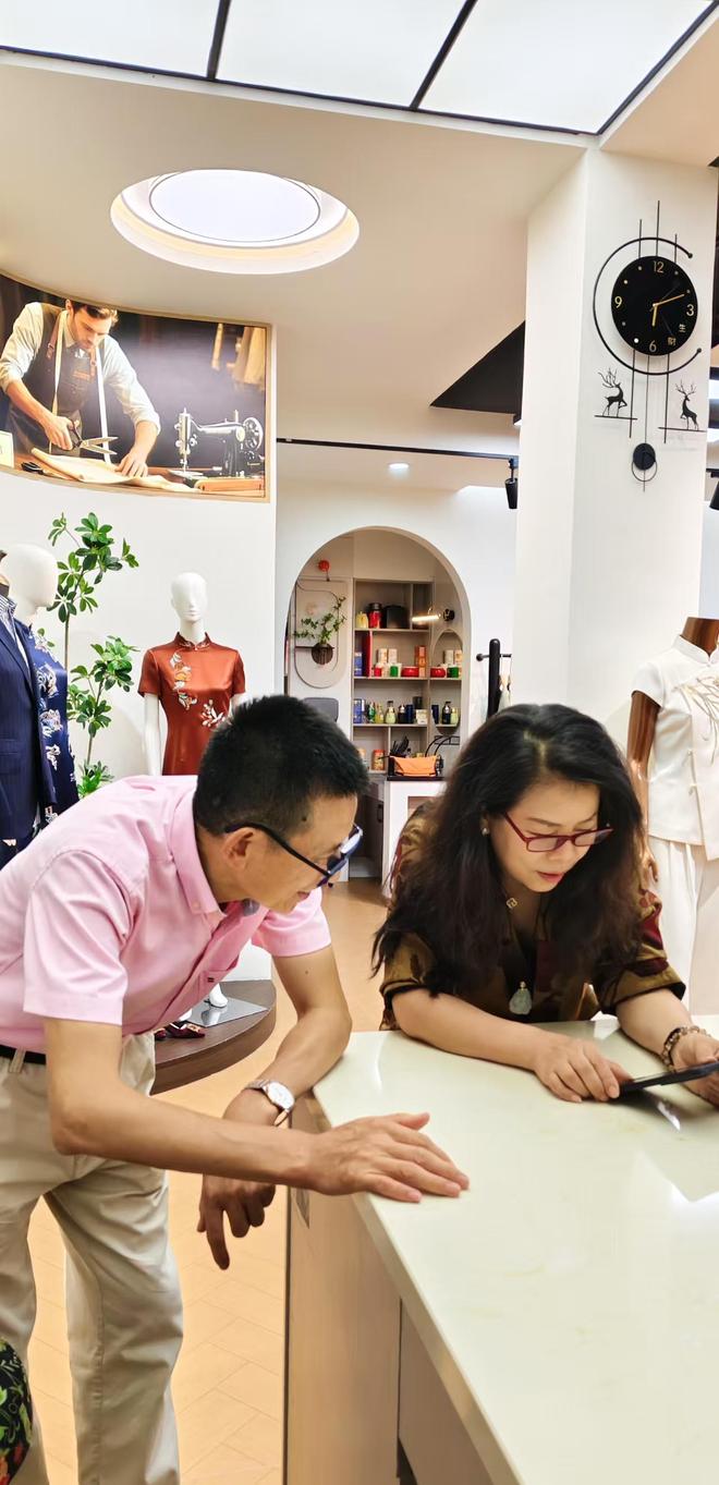 2026年宁波专业服装定制厂家选购指南：教你三招挑对高性价比战袍